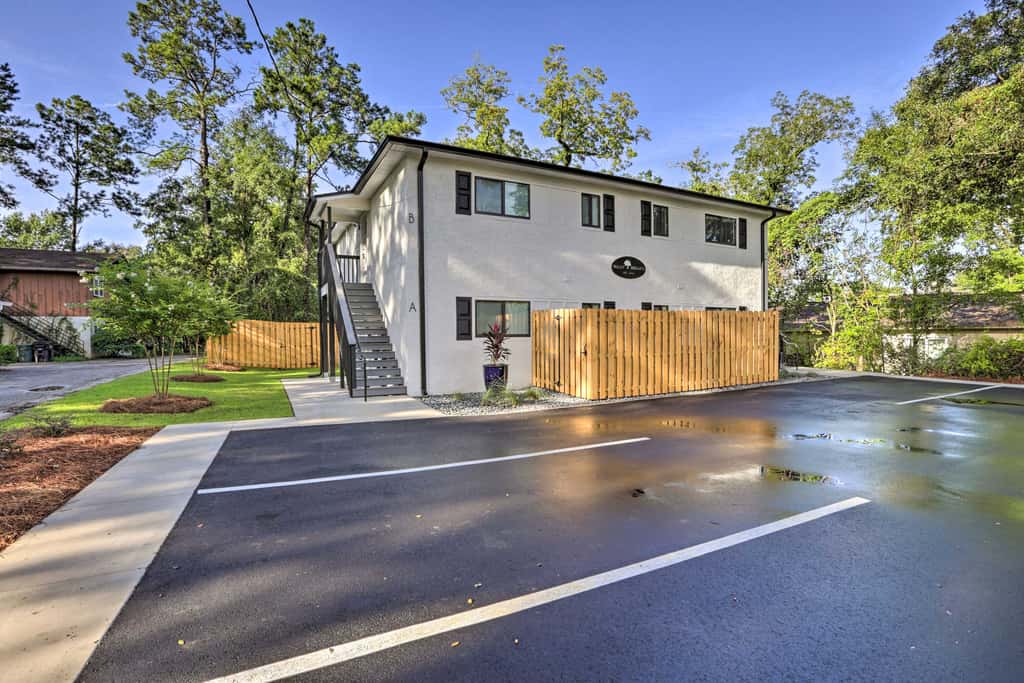 Pet-Friendly Tallahassee Retreat, Near Parks!