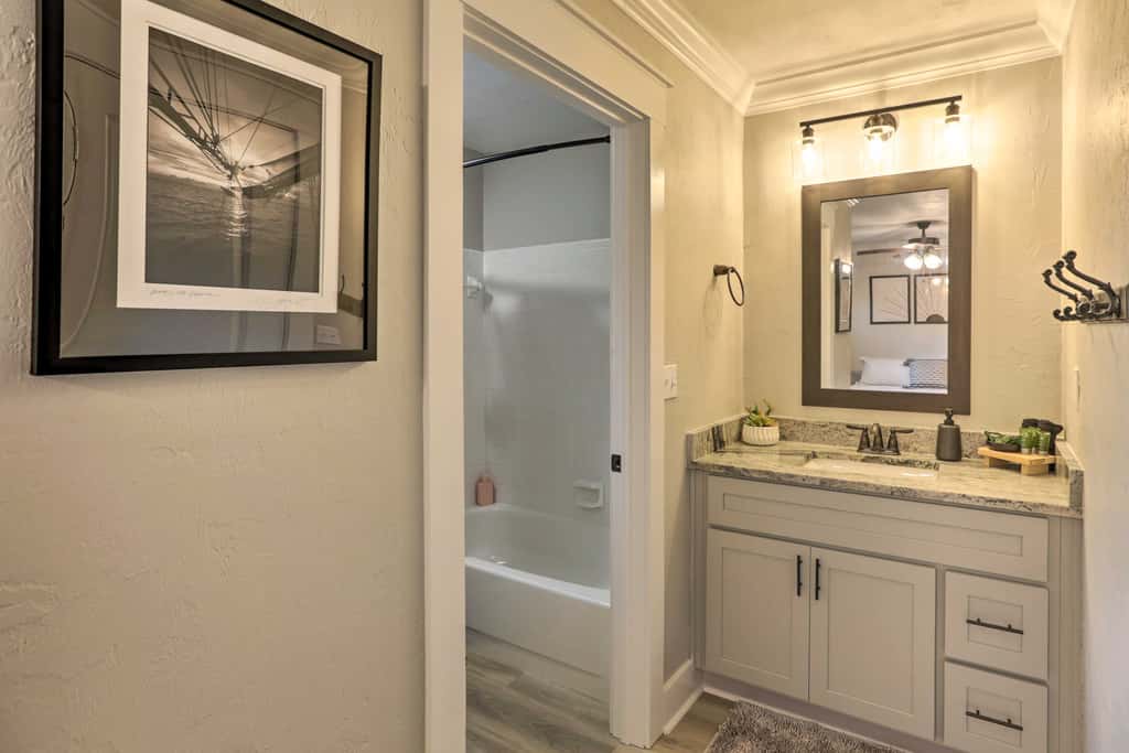 Pet-Friendly Tallahassee Retreat, Near Parks!