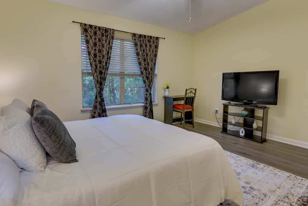 4 Mi to Dtwn: Pet-Friendly Abode in Tallahassee!