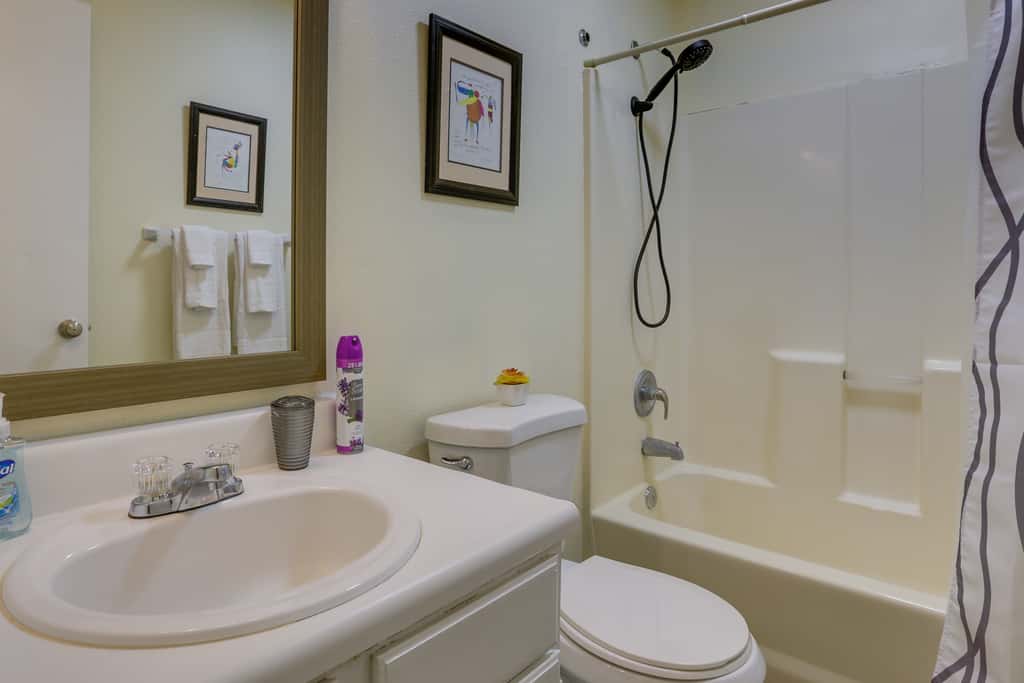 4 Mi to Dtwn: Pet-Friendly Abode in Tallahassee!