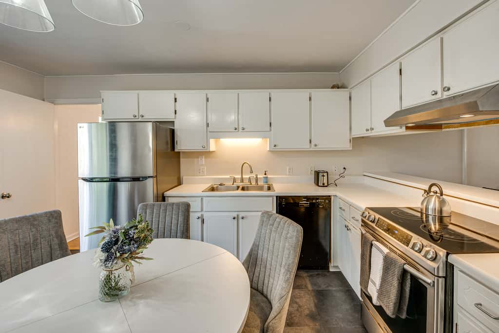 2 Mi to FSU: Pet-Friendly Retreat w/ Private Yard