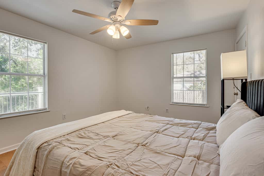 2 Mi to FSU: Pet-Friendly Retreat w/ Private Yard