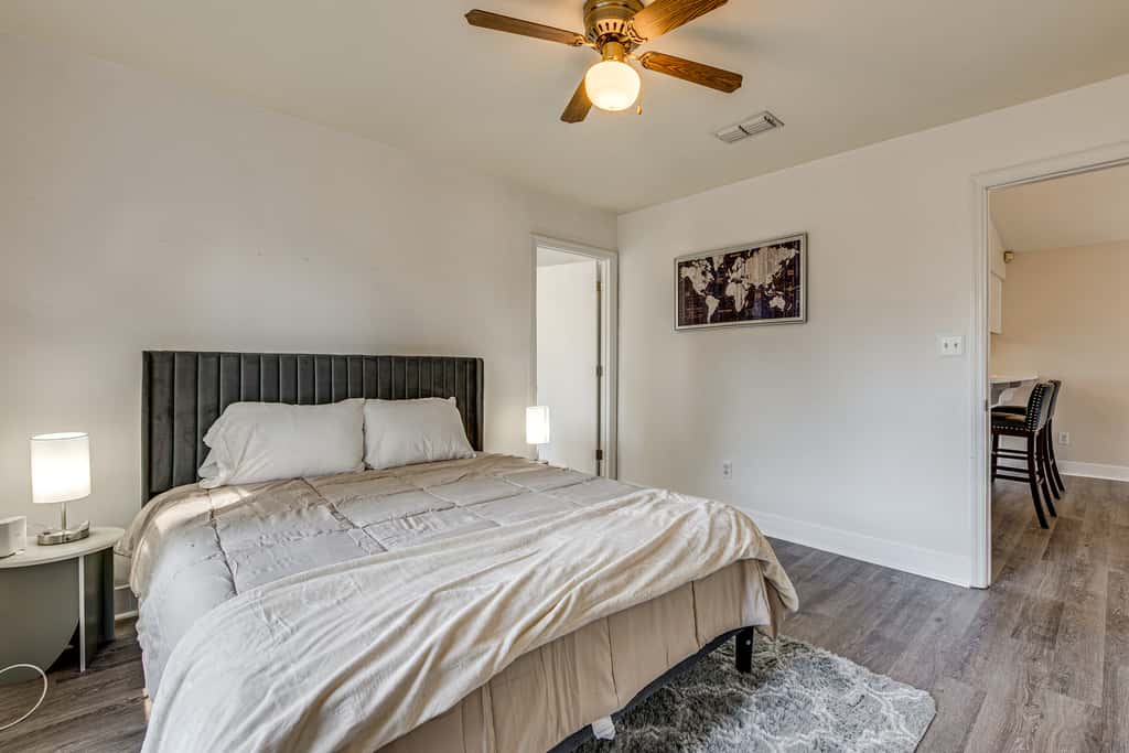 2 Mi to FSU: Pet-Friendly Retreat w/ Private Yard