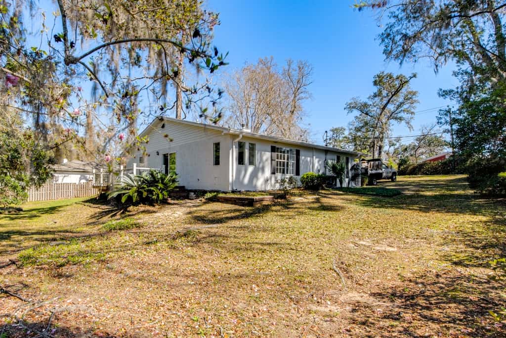 2 Mi to FSU: Pet-Friendly Retreat w/ Private Yard