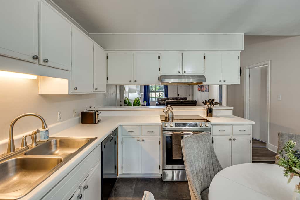 2 Mi to FSU: Pet-Friendly Retreat w/ Private Yard