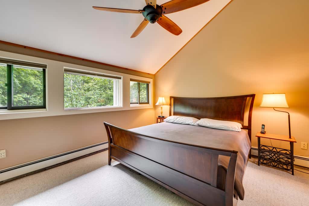 1 Mi to Loon Mountain: Lincoln Haven w/ Balcony