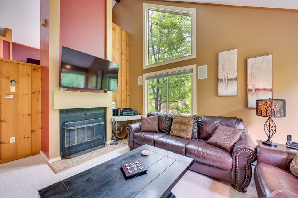 1 Mi to Loon Mountain: Lincoln Haven w/ Balcony
