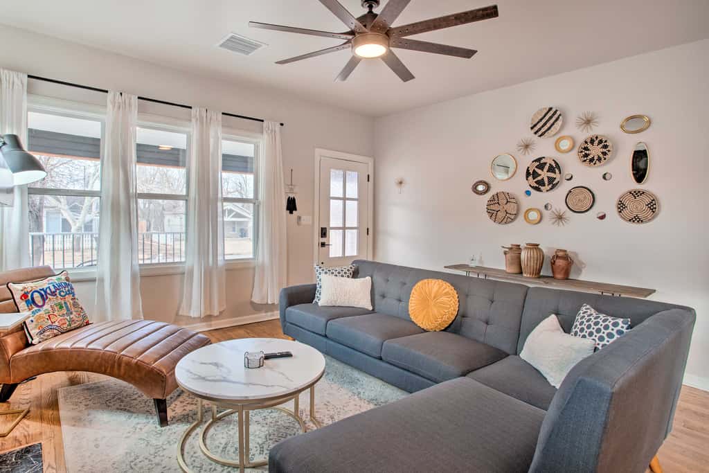 Charming Downtown Home w/ Updated Interior!