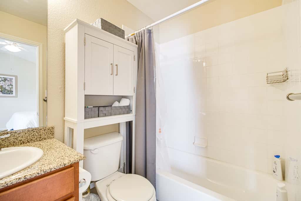 Half-Mi to Grand Lake: Townhome w/ Hot Tub