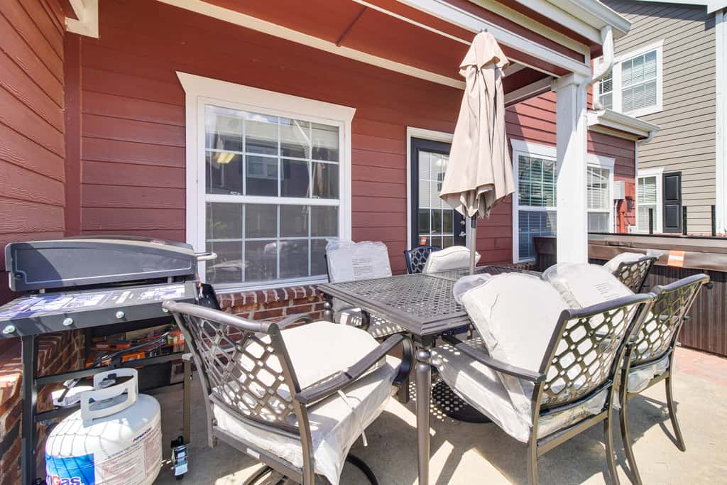 Half-Mi to Grand Lake: Townhome w/ Hot Tub