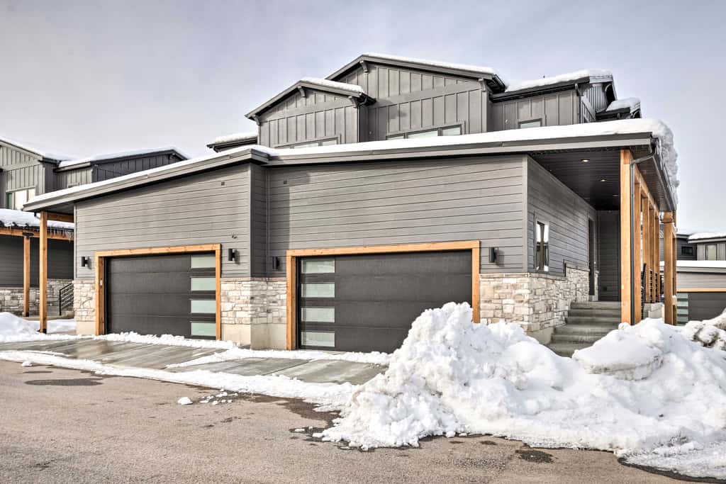 Mountain-View Townhome Near Powder Mountain!