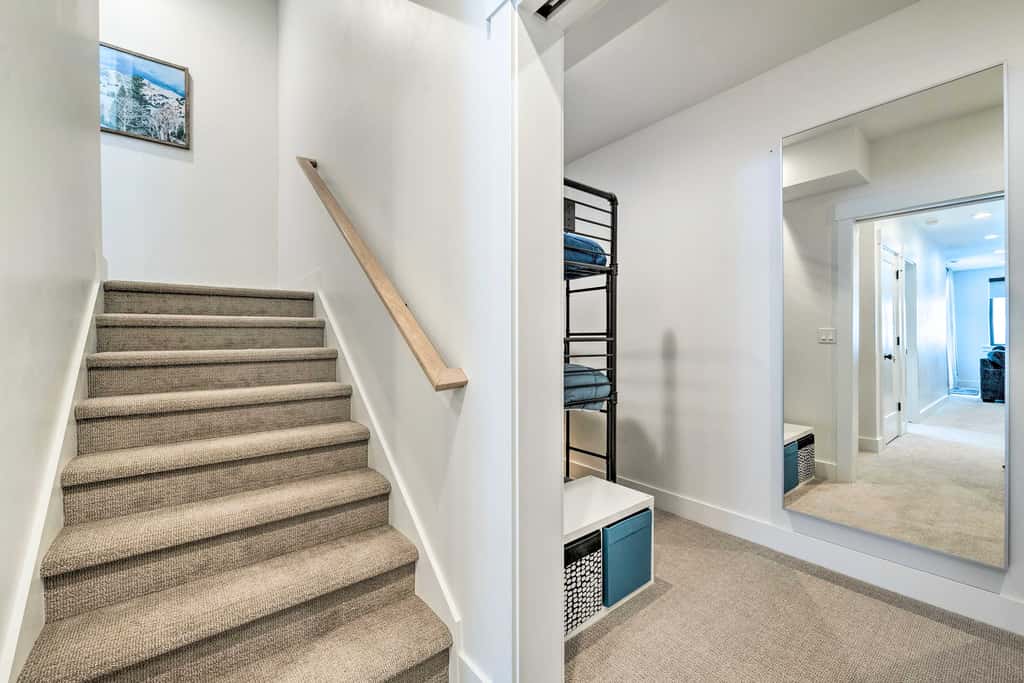 Mountain-View Townhome Near Powder Mountain!