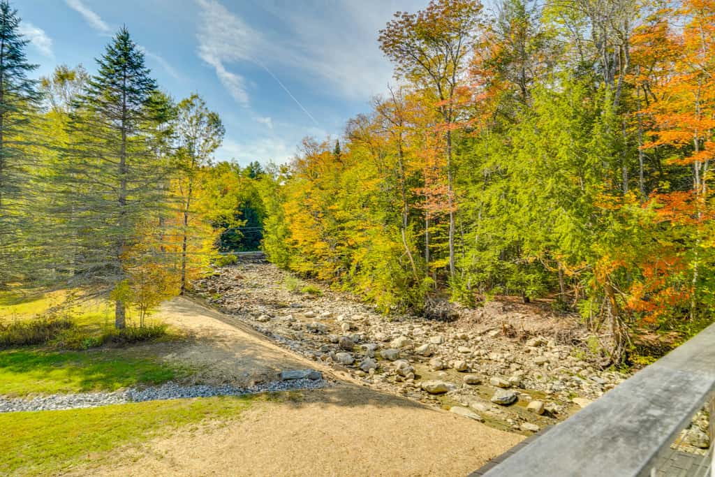 Luxe 5,000 Sq Ft Retreat: 5 Mi to Stratton Resort