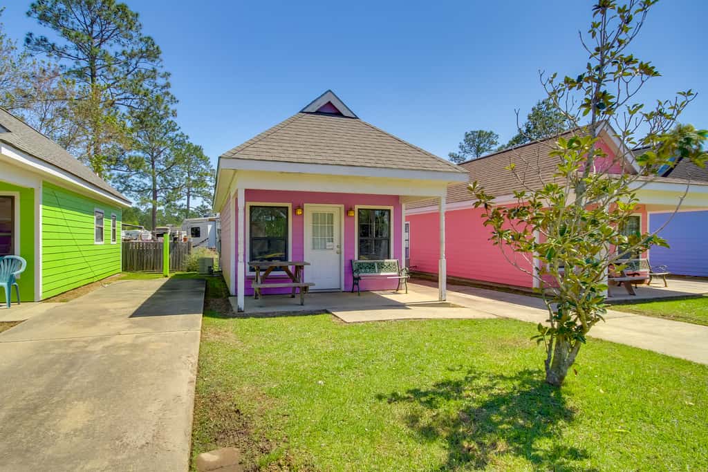 Biloxi Resort Cottage w/ Pool & Lake Access!