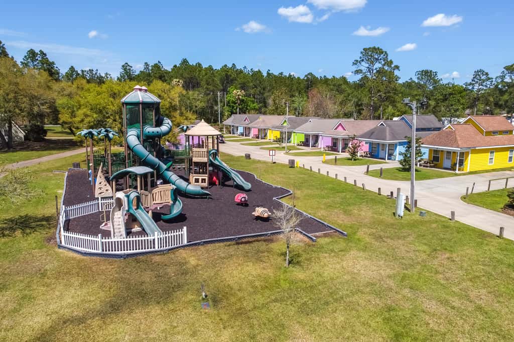 Biloxi Resort Cottage w/ Pool & Lake Access!
