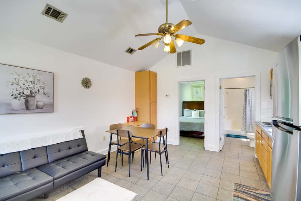 Biloxi Resort Cottage w/ Pool & Lake Access!