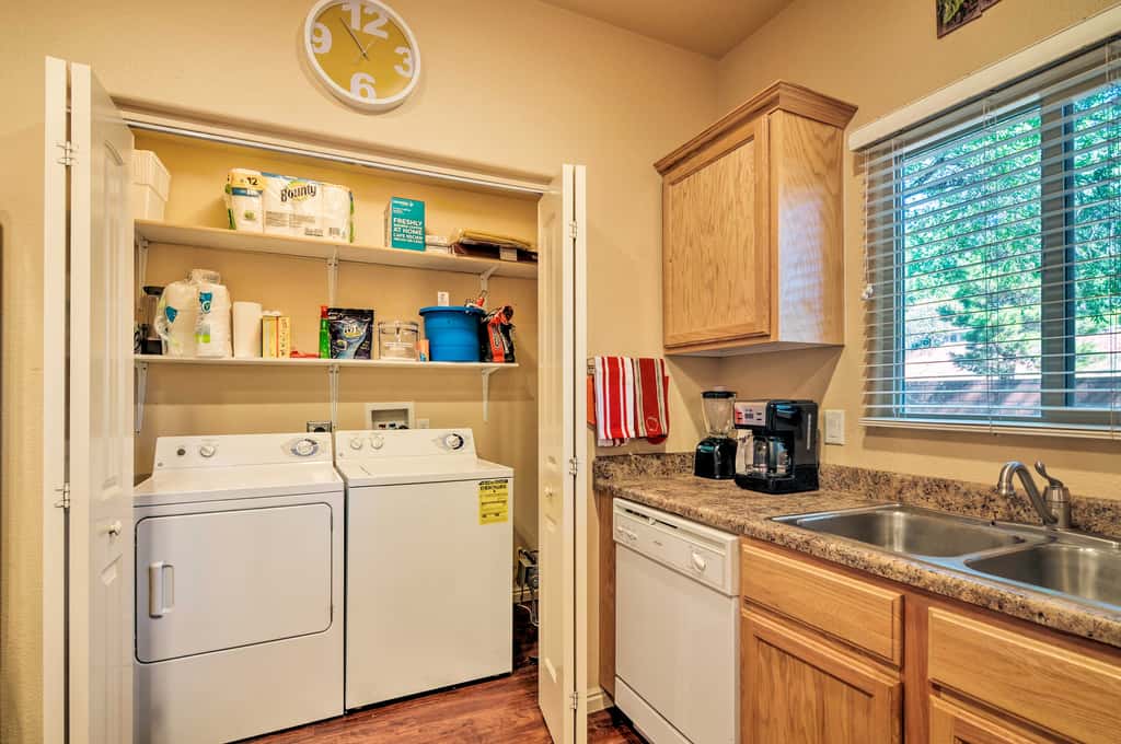 Kanab Condo w/ Pool & AC < 1 Mi to Attractions!