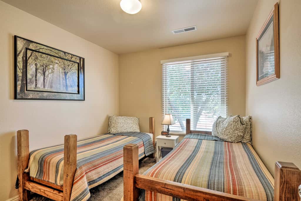 Kanab Condo w/ Pool & AC < 1 Mi to Attractions!