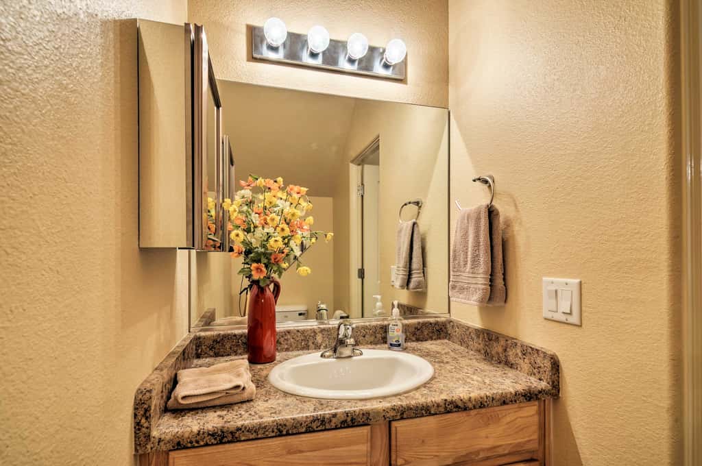 Kanab Condo w/ Pool & AC < 1 Mi to Attractions!