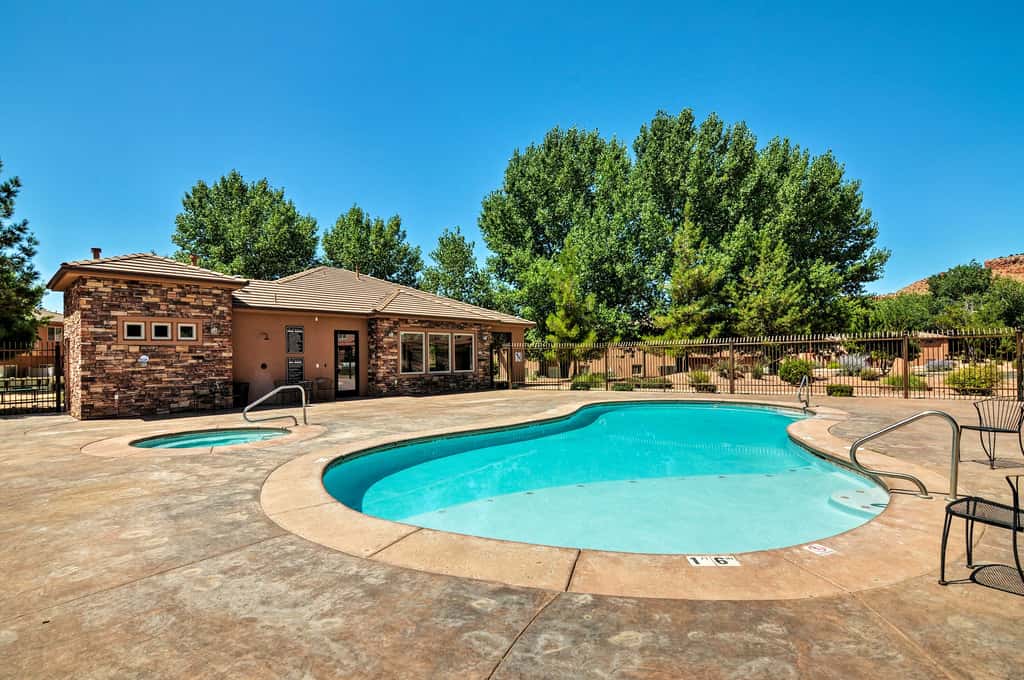 Kanab Condo w/ Pool & AC < 1 Mi to Attractions!