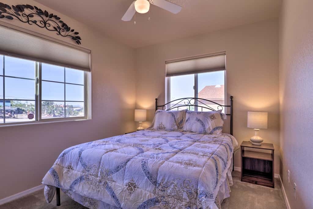 Inviting Retreat w/ Patio < 1 Mi to Colorado River