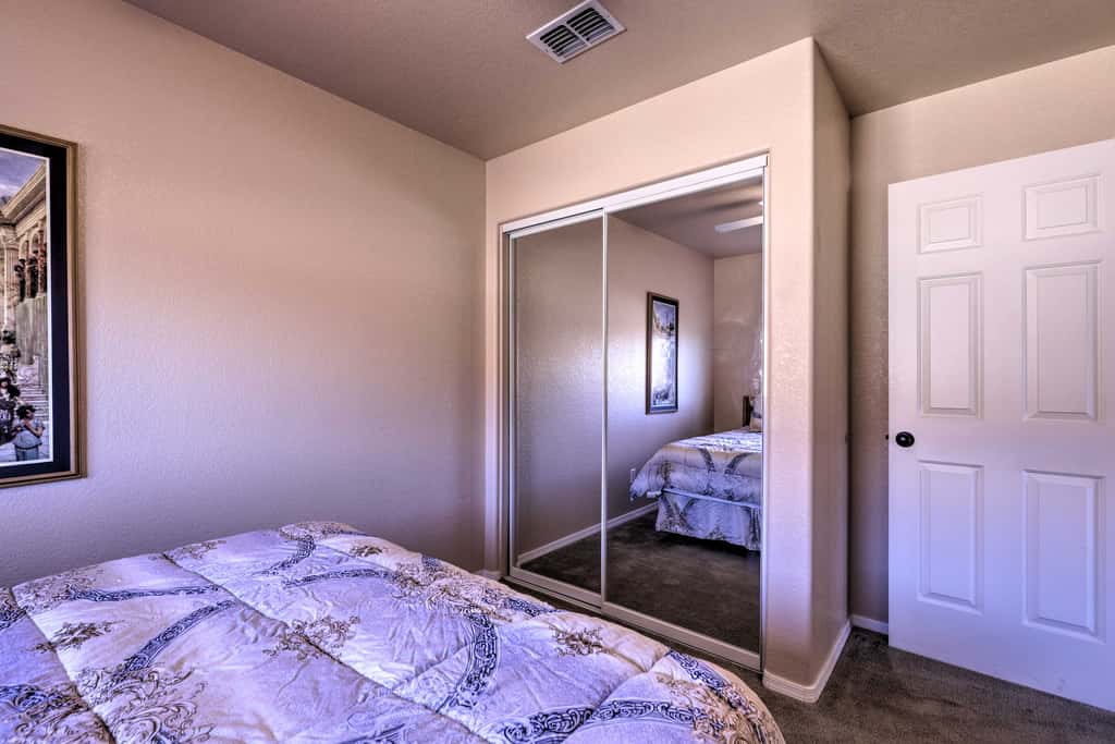 Inviting Retreat w/ Patio < 1 Mi to Colorado River