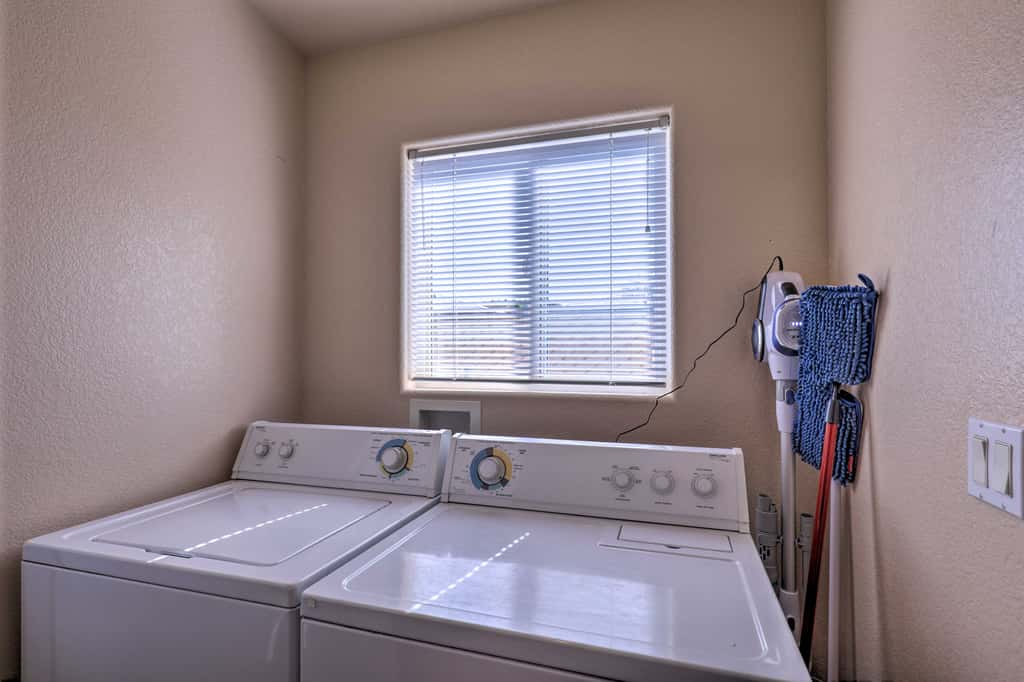 Inviting Retreat w/ Patio < 1 Mi to Colorado River