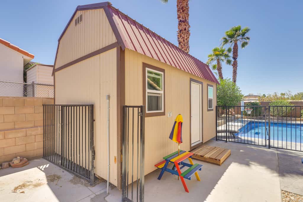 Lovely Bullhead City Retreat w/ Pool and Hot Tub