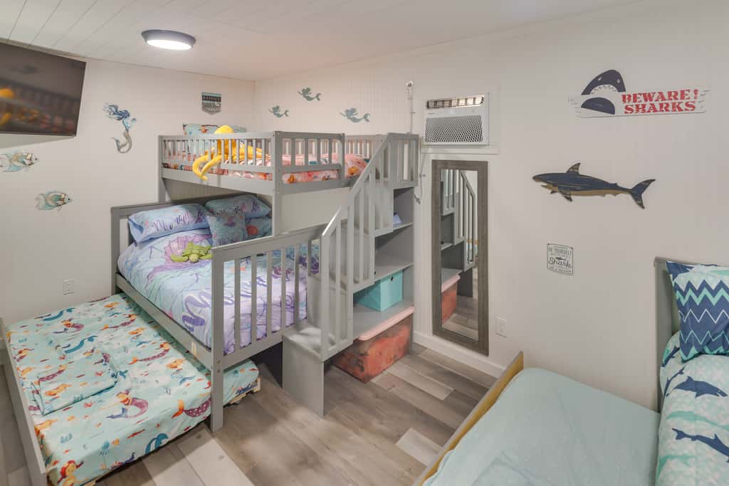 Lovely Bullhead City Retreat w/ Pool and Hot Tub