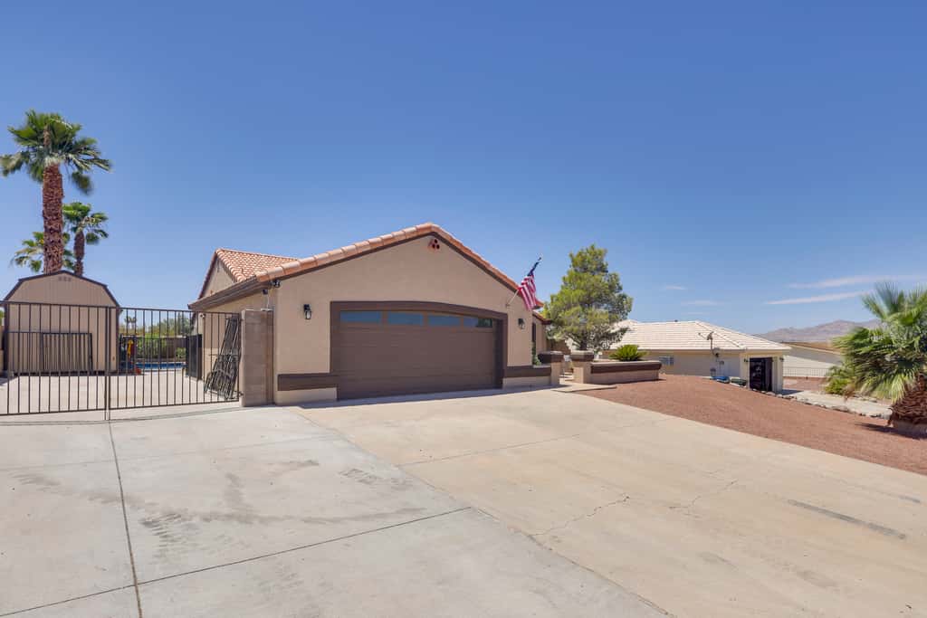 Lovely Bullhead City Retreat w/ Pool and Hot Tub