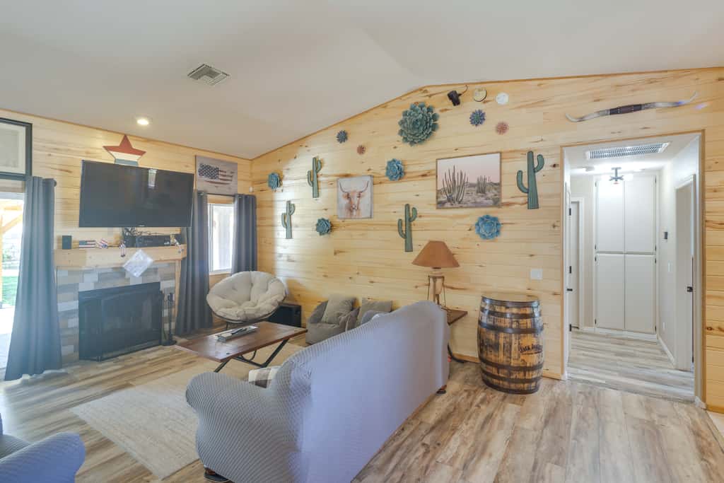 Lovely Bullhead City Retreat w/ Pool and Hot Tub