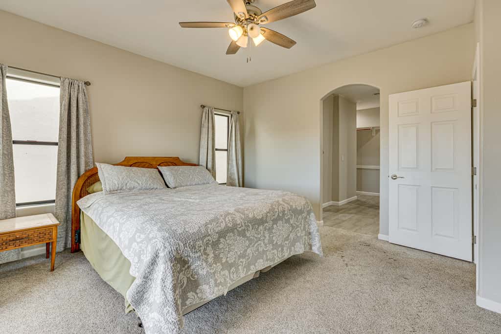 7 Mi to Golf: Mtn-View Retreat in Bullhead City