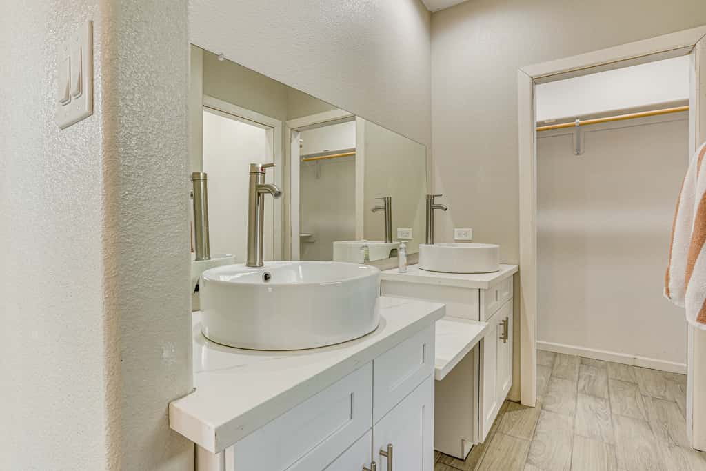 7 Mi to Golf: Mtn-View Retreat in Bullhead City