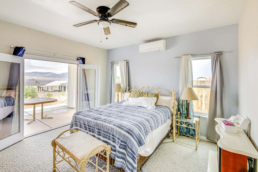 4 Mi to Casinos: Mtn-View Home in Bullhead City!