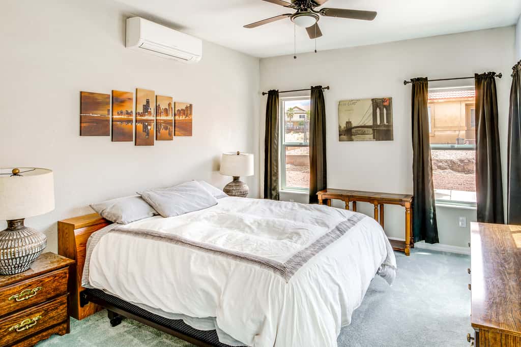 4 Mi to Casinos: Mtn-View Home in Bullhead City!