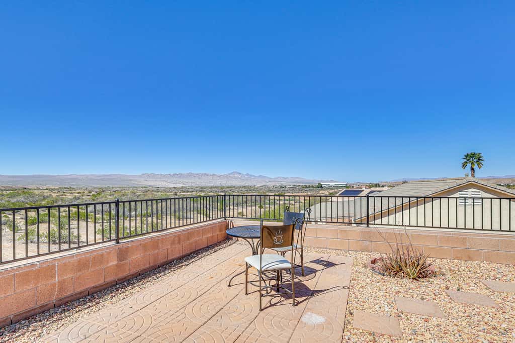 Desert Getaway w/ Serene Views in Bullhead City!