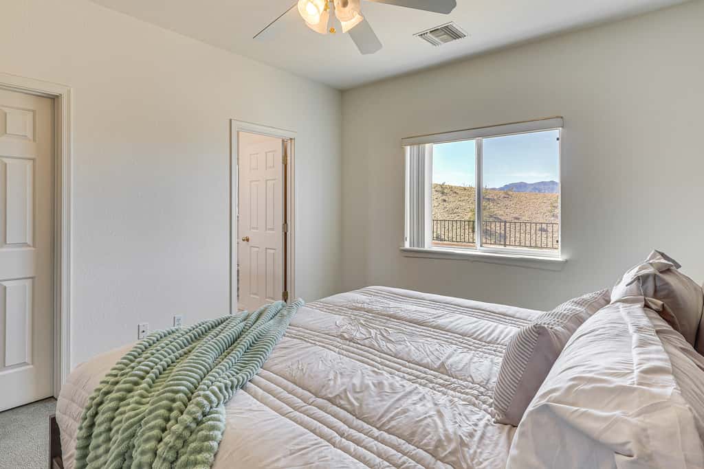 Desert Getaway w/ Serene Views in Bullhead City!
