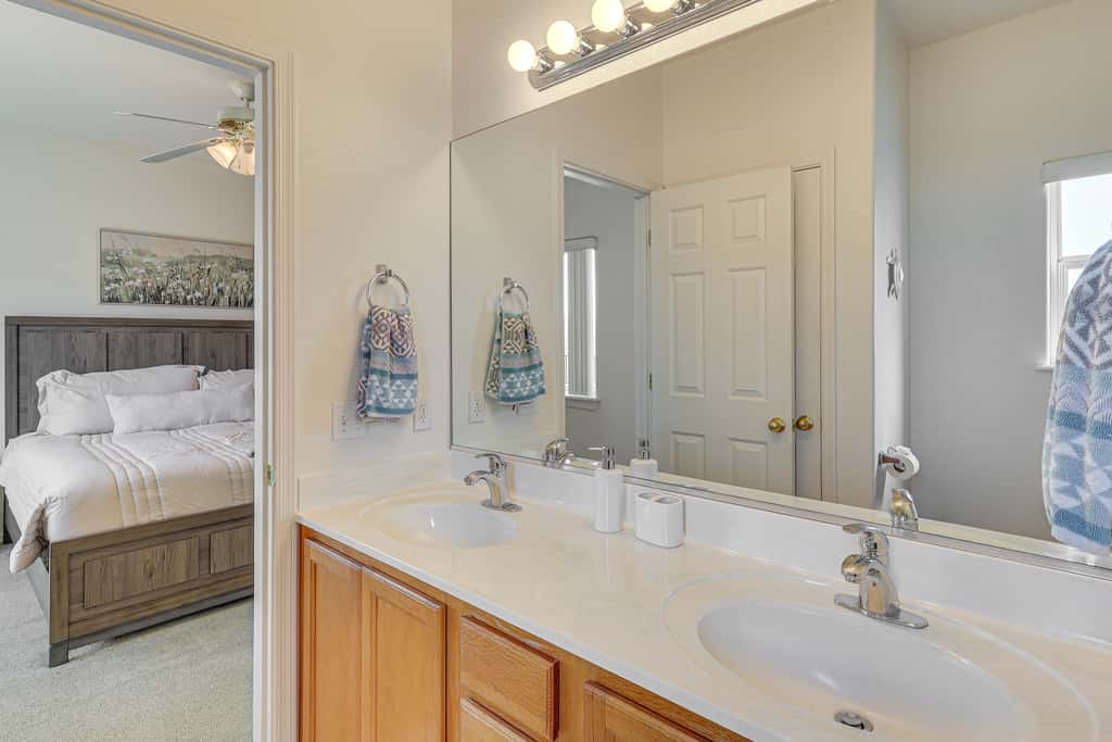 Desert Getaway w/ Serene Views in Bullhead City!