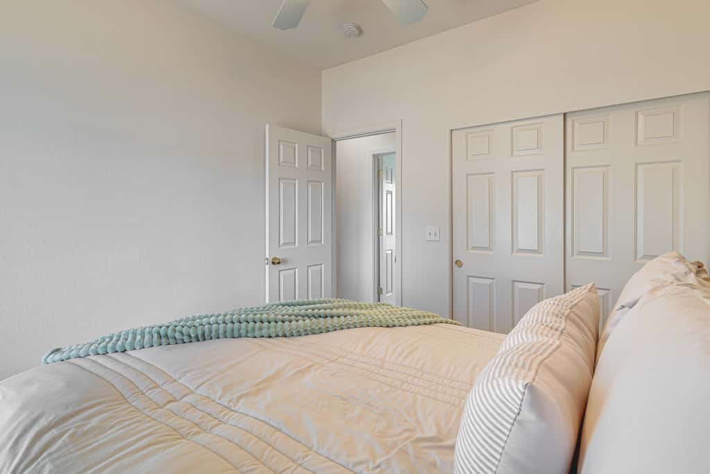 Desert Getaway w/ Serene Views in Bullhead City!