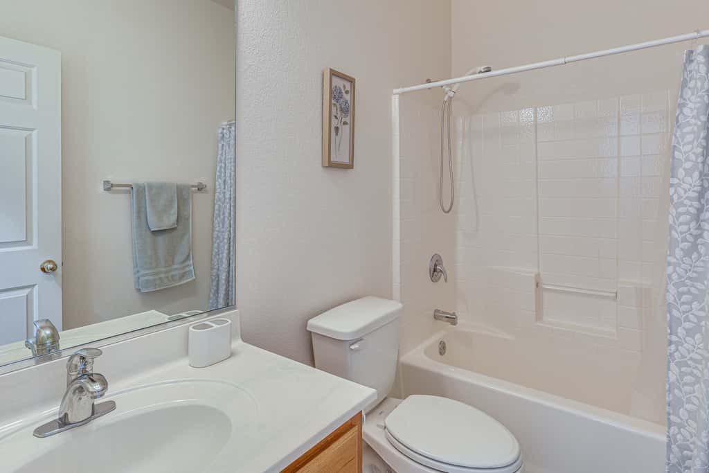 Desert Getaway w/ Serene Views in Bullhead City!