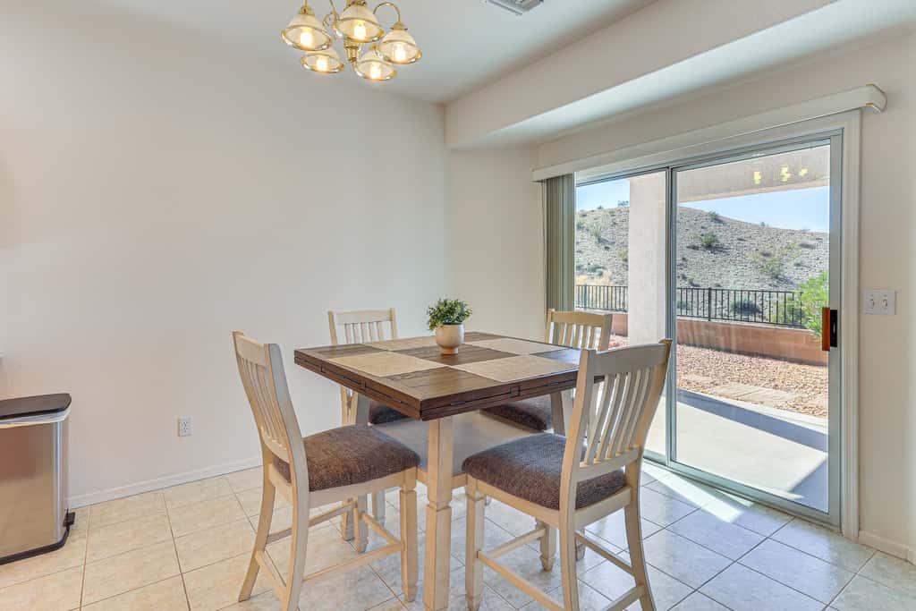 Desert Getaway w/ Serene Views in Bullhead City!