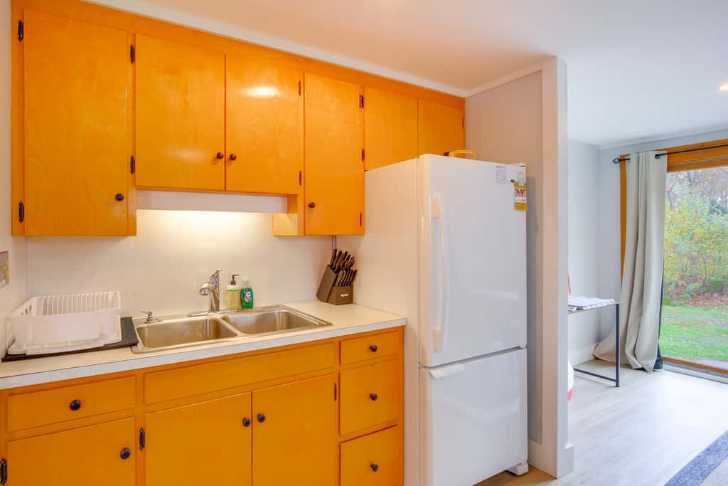 Comfortable Lincoln Home: Walk to Main Street!