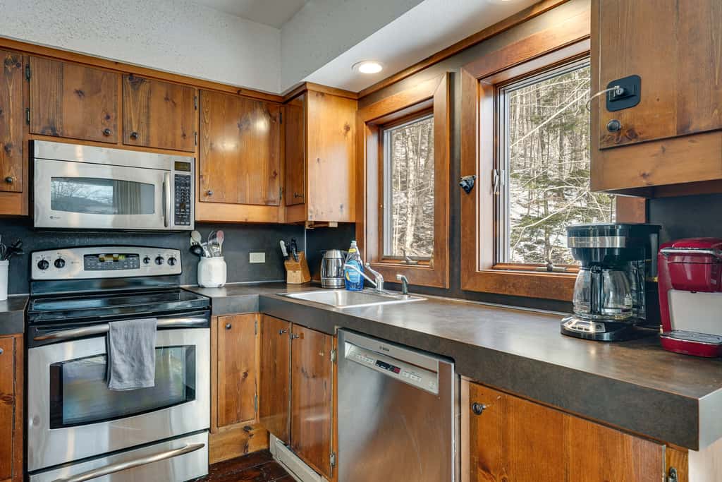 Near Okemo & Killington: Home w/ Sauna & Fireplace