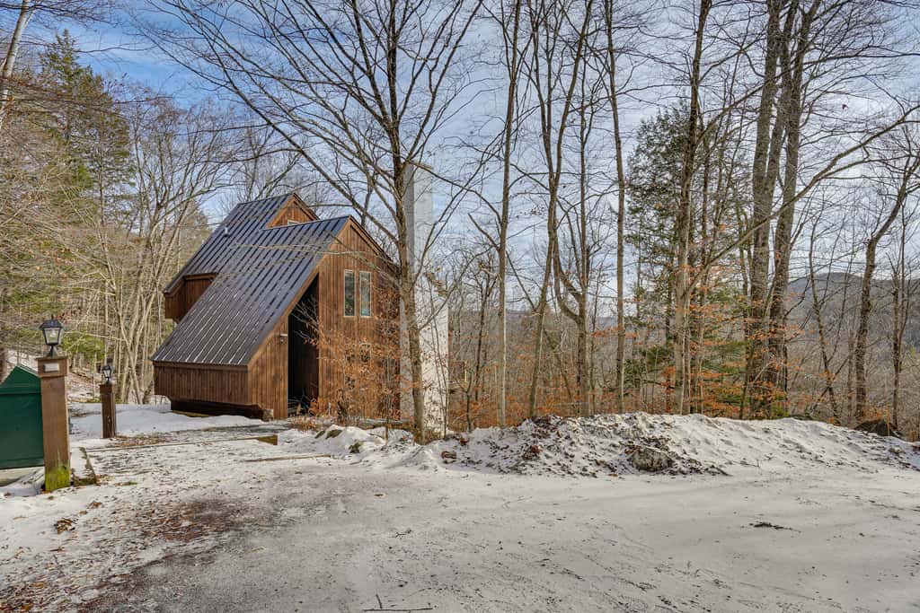 Near Okemo & Killington: Home w/ Sauna & Fireplace