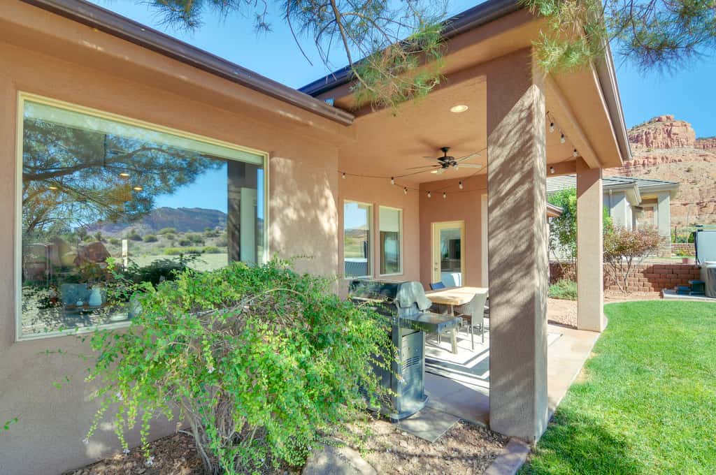 Zion Area Home w/ Scenic Views & Private Hot Tub!