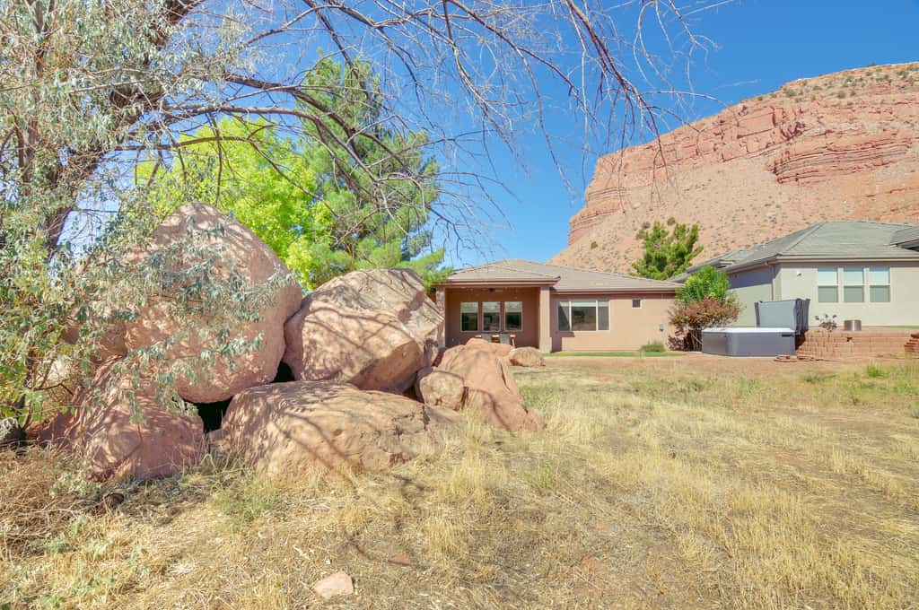 Zion Area Home w/ Scenic Views & Private Hot Tub!