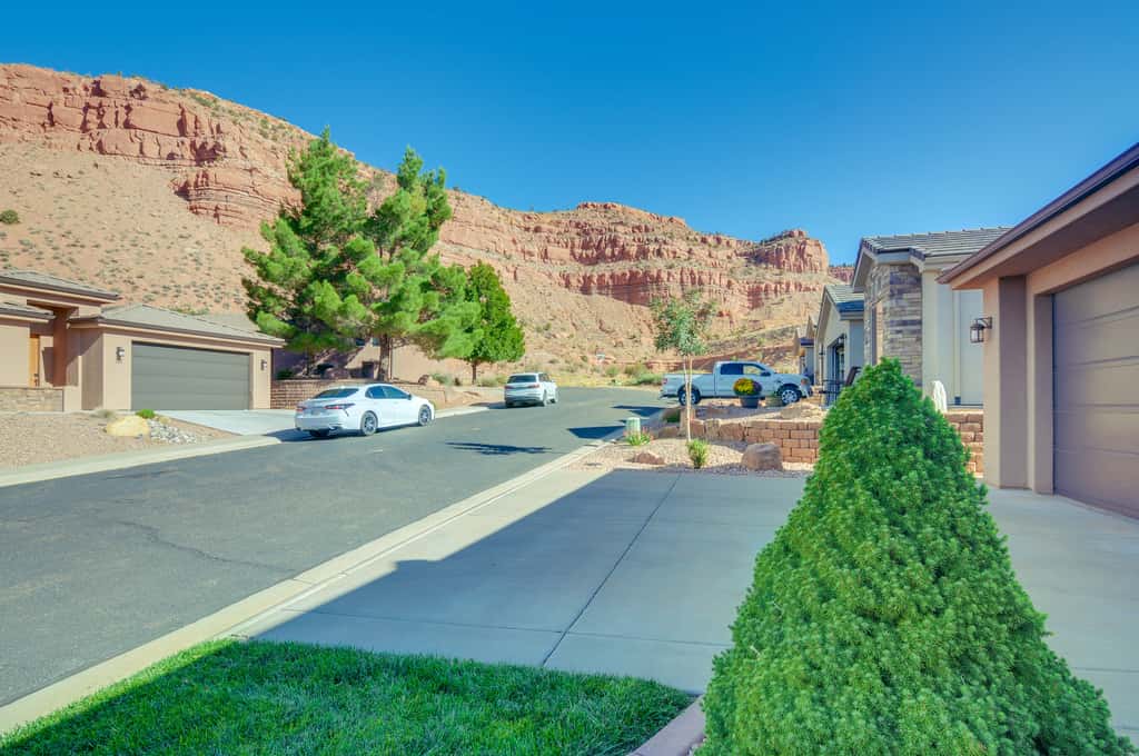 Zion Area Home w/ Scenic Views & Private Hot Tub!