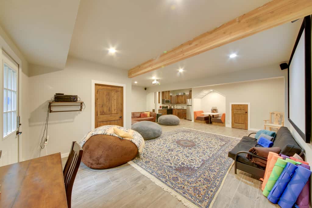 Expansive Group Lake House w/ Private Hot Tub!