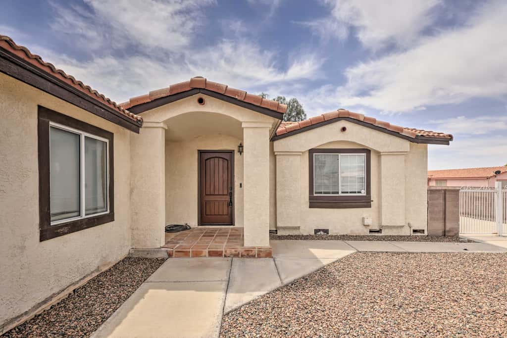 5 Mi to the River! Bullhead City Home w/ Pool