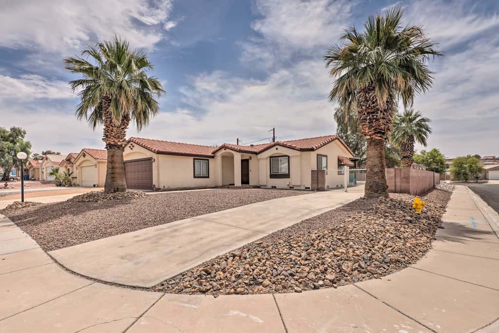 5 Mi to the River! Bullhead City Home w/ Pool